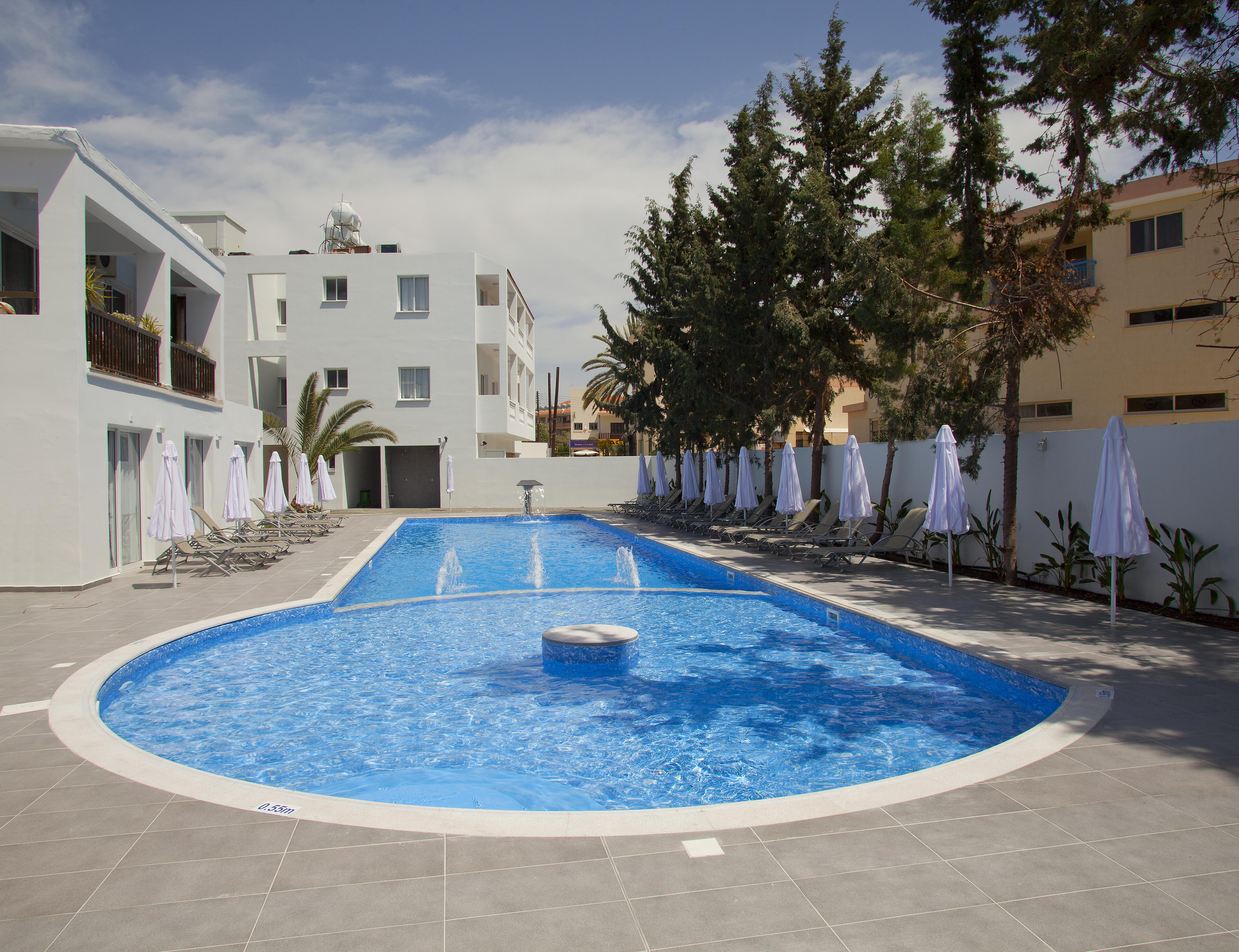 Princessa Vera Hotel Apartments Paphos Eksteriør bilde